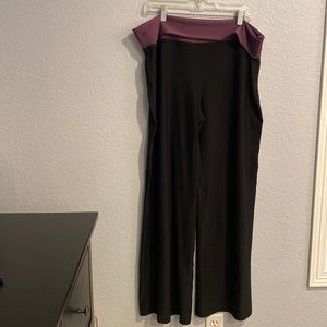 Black Yoga Pants with Purple Band - GapBody